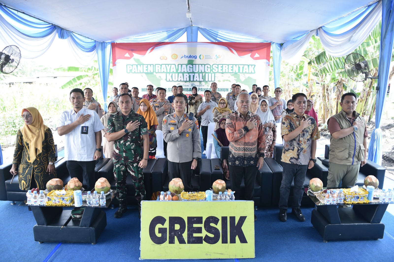 Kapolres Gresik AKBP Rovan Richard Mahenu saat acara Panen Jagung