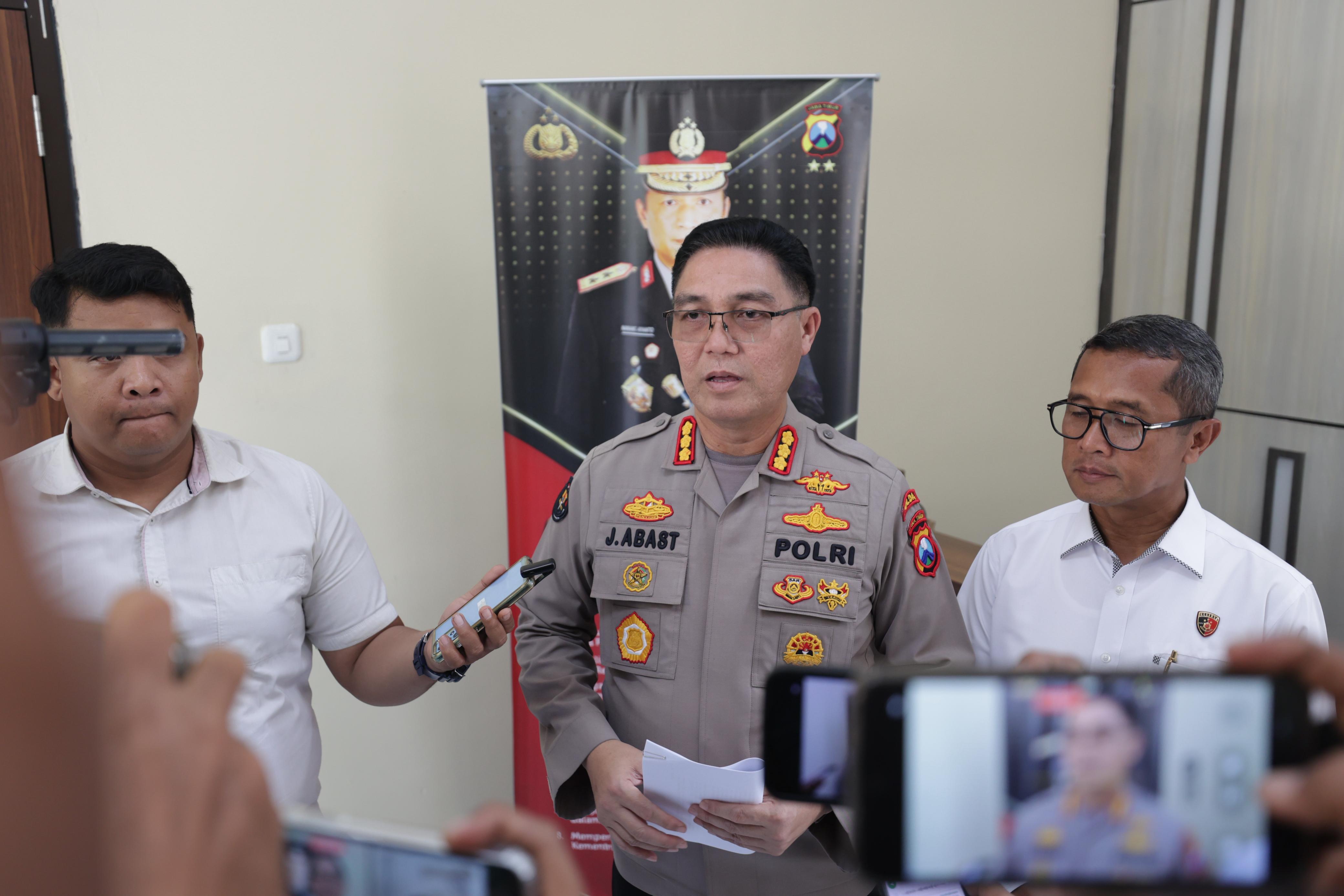 Kabid Humas Polda Jatim Kombespol Jules Abraham Abast