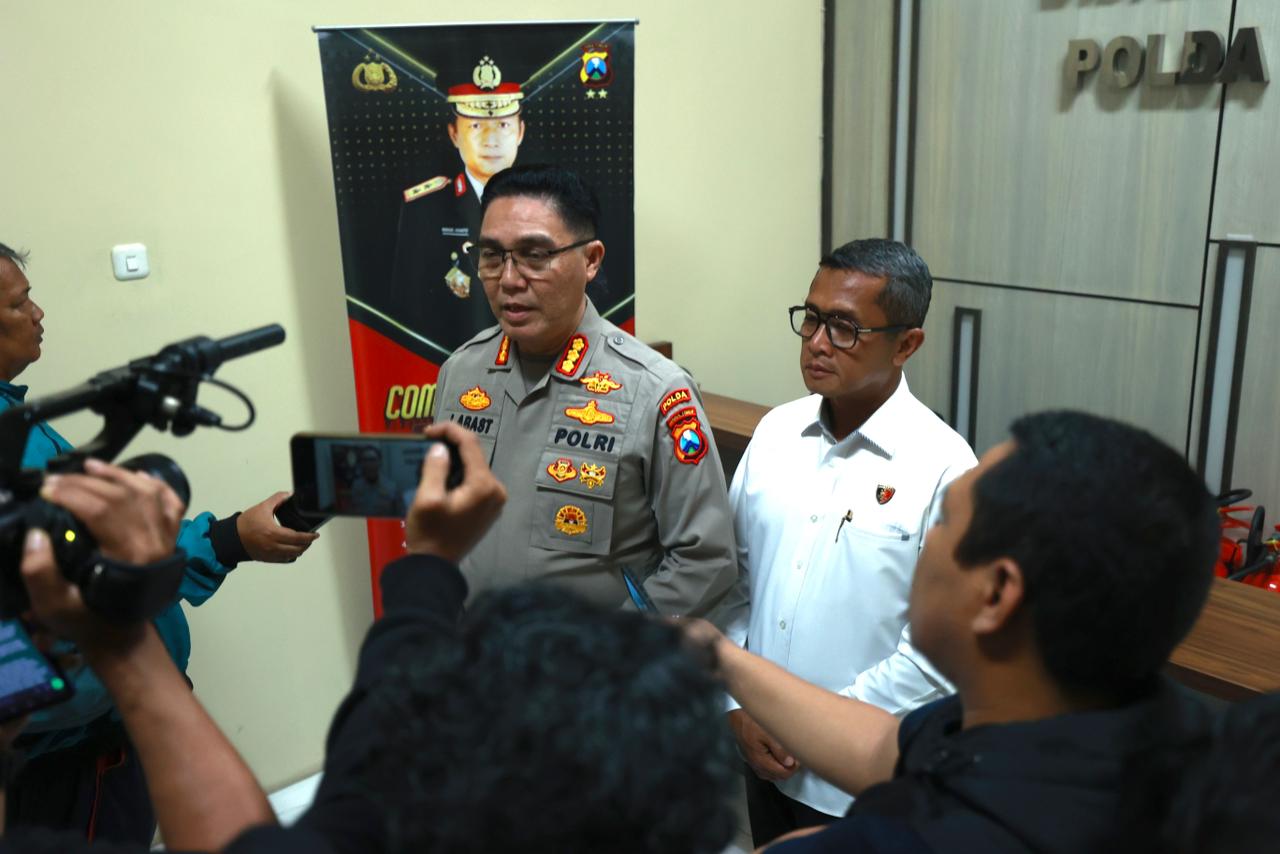 Kabid Humas Polda Jatim Kombespol Jules Abraham Abast