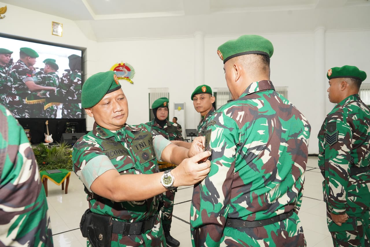 Kasrem 084/BJ Kolonel Inf Nico Reza H. Dipura pimpin upacara kenaikan pangkat