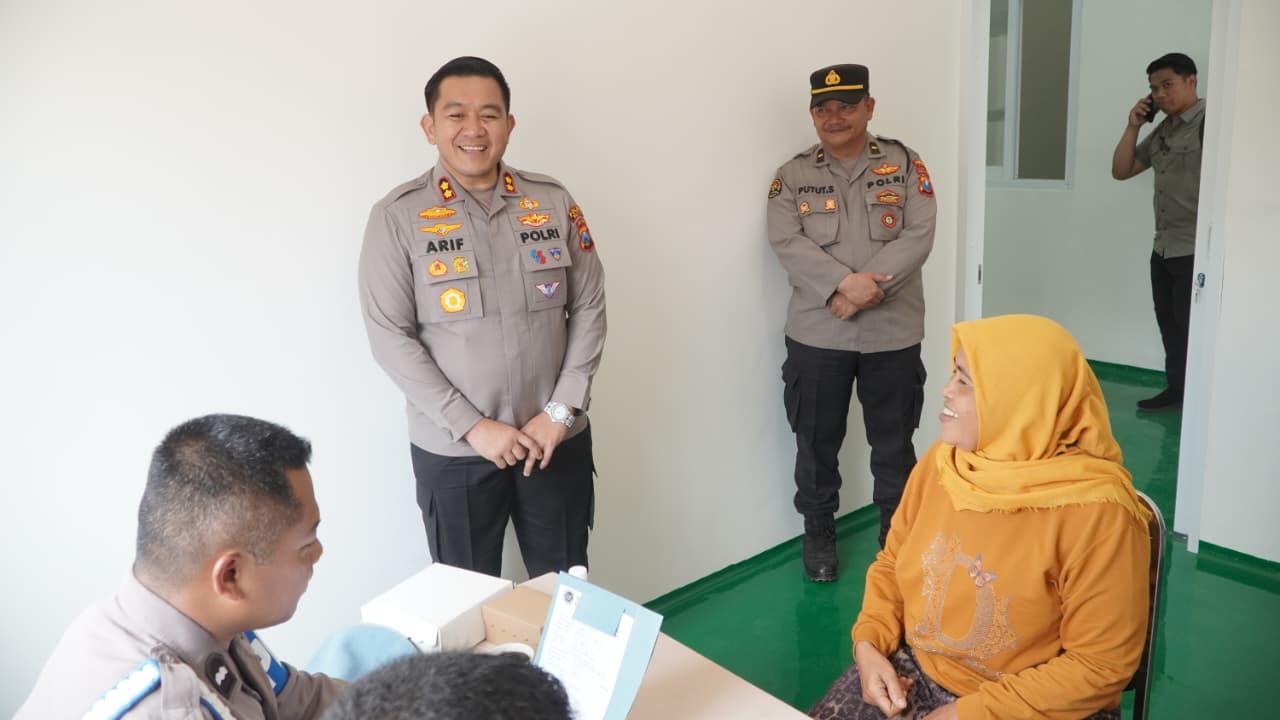 Kapolres Blitar AKBP Arif Fazlurrahman cek rekrutmen relawan warga yang daftar