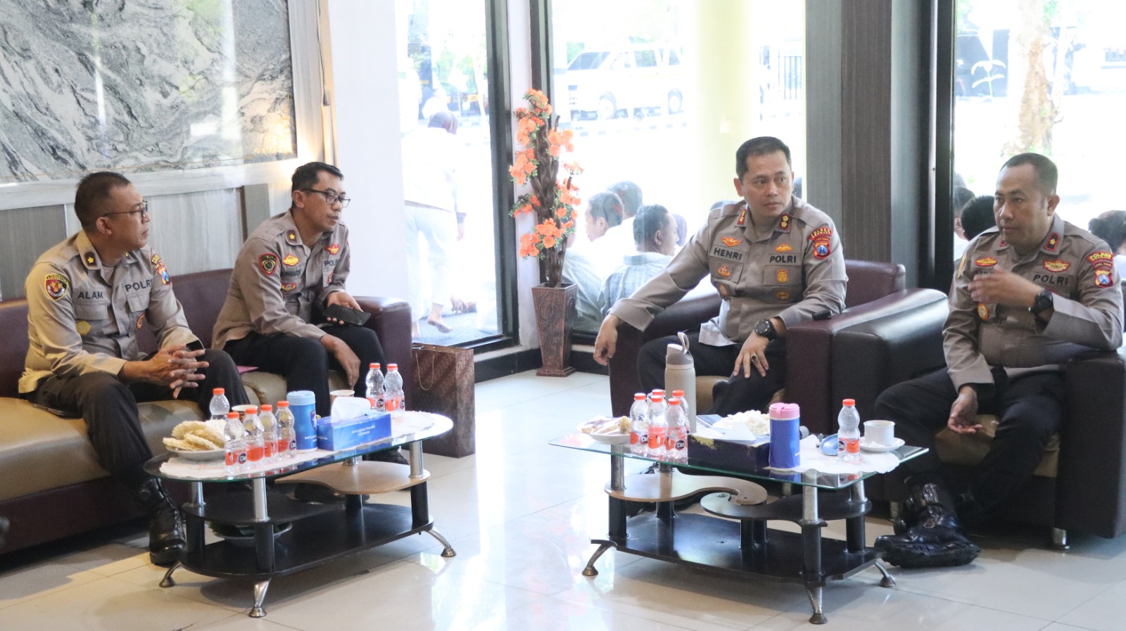 Kapolres Nganjuk AKBP Henri Noveri Santoso saat Coffee Morning
