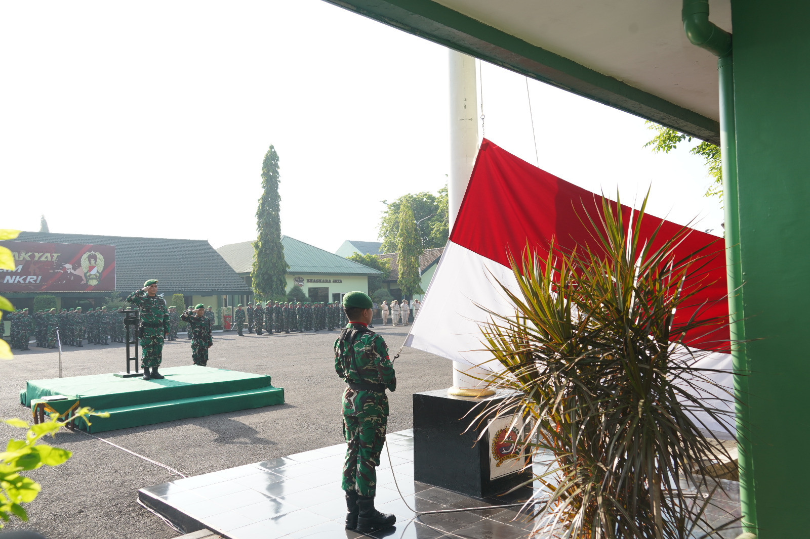 Korem 084/BJ gelar upacara bendera