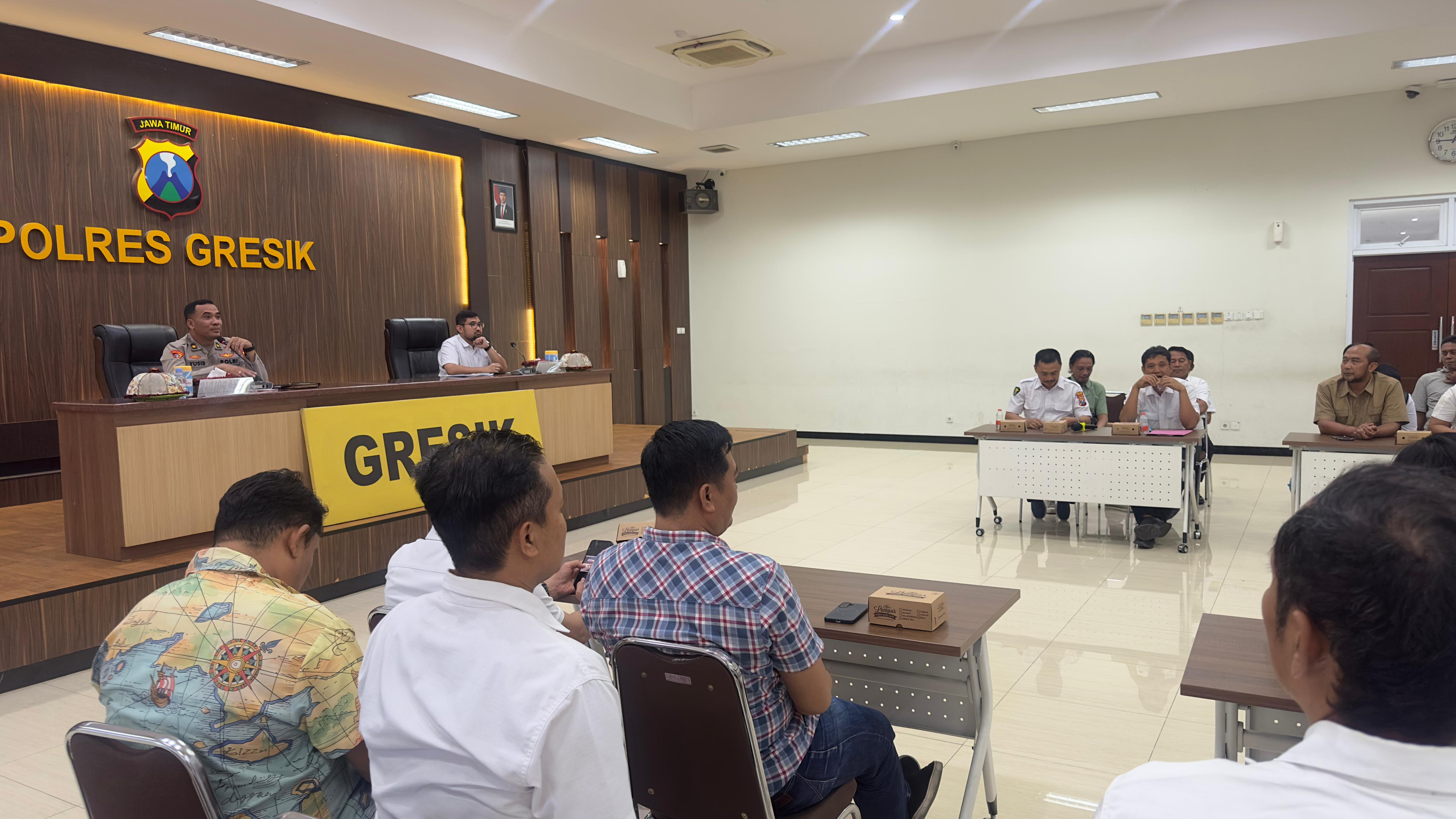 Kabag ops Kompol Yusis Budi Kismanto pimpin pembekalan anggota Polres Gresik