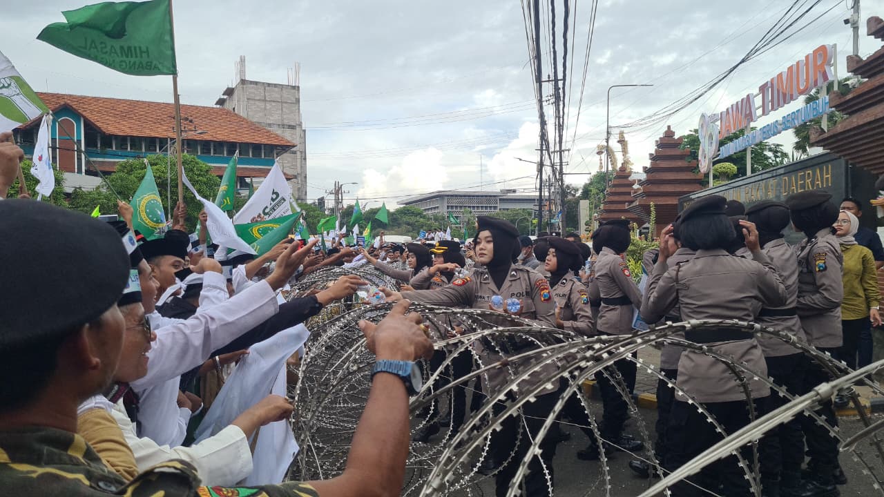Santri Ponpes se-Jatim Gelar Aksi Damai