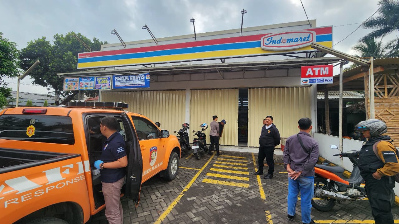 Polisi datangi tempat pembobolan ATM di Pakisaji Malang