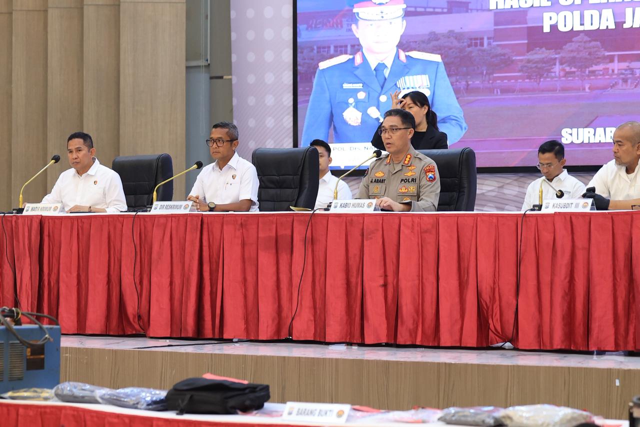 Ditreskrimum Polda Jatim ungkap kasus dan tangkap tersangka di Operasi Sikat Semeru