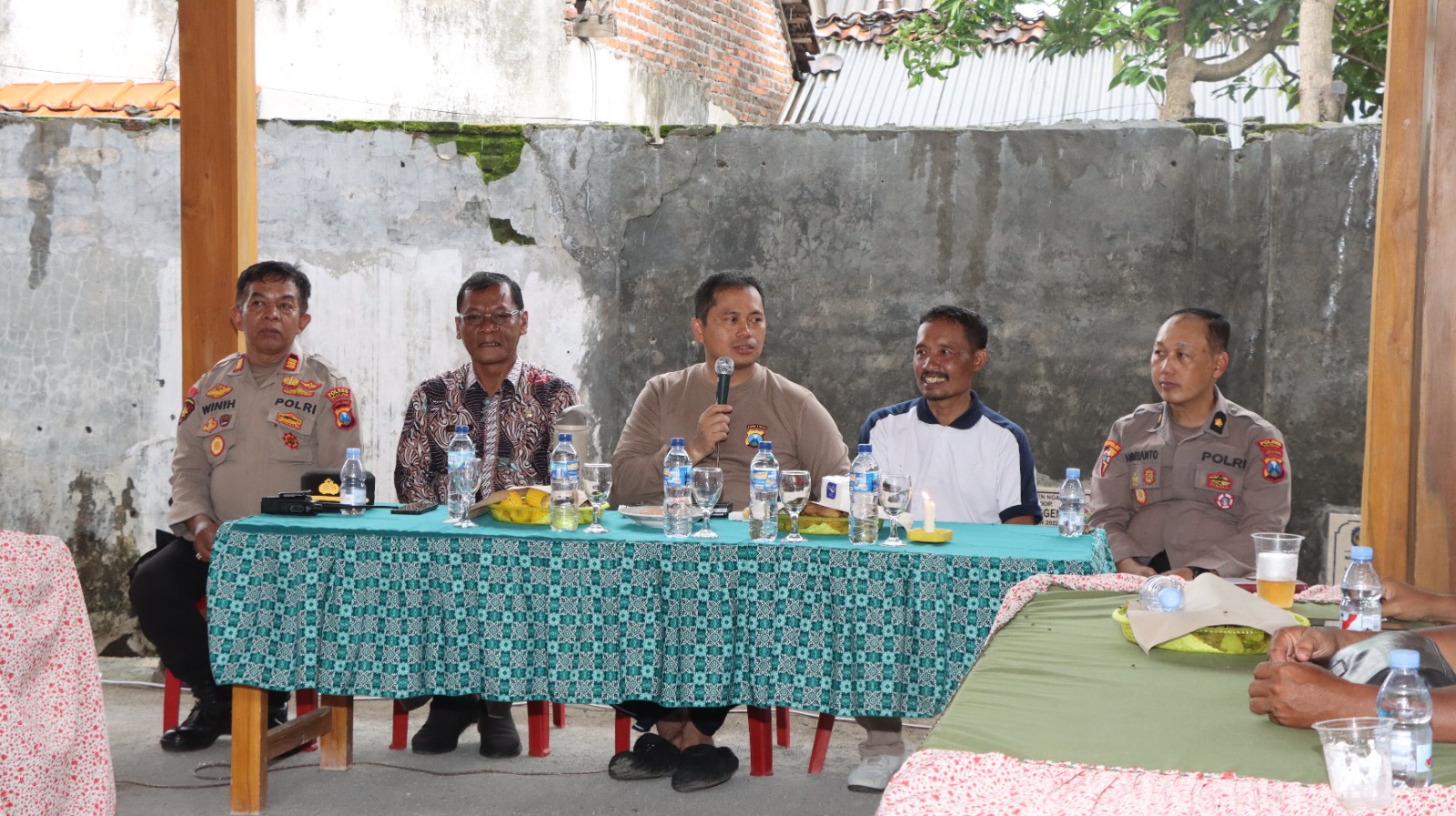 Kapolres Nganjuk AKBP Henri Noveri Santoso saat acara  Silaturahmi Kamtibmas