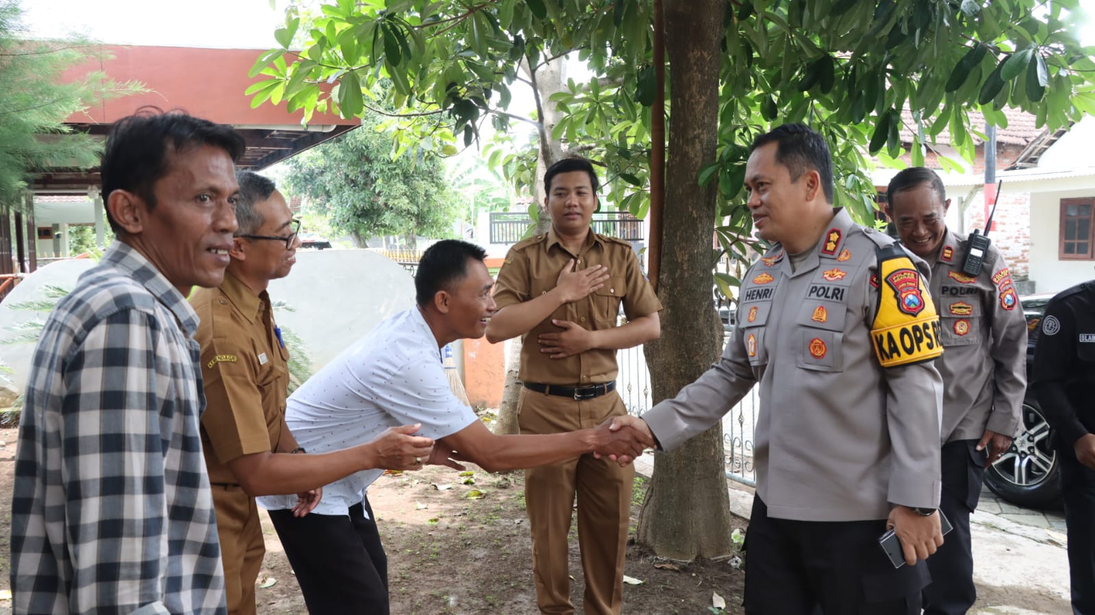 Kapolres Nganjuk AKBP Henri Noveri Santoso saat silaturahmi Kamtibmas