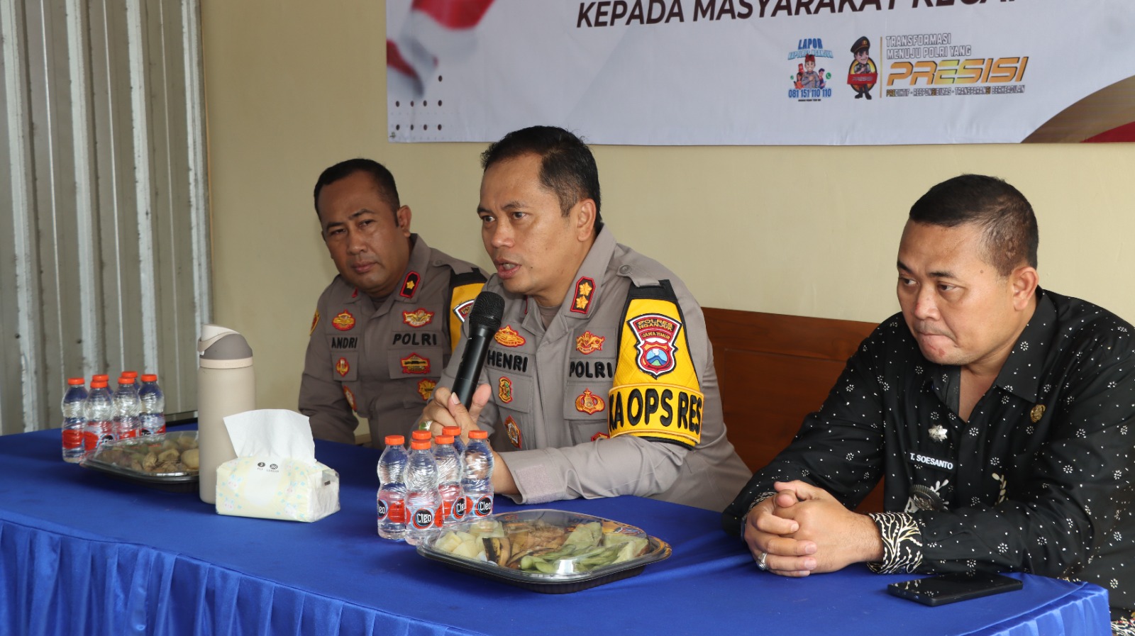 Kapolres Nganjuk AKBP Henri Noveri Santoso saat acara silaturahmi Kamtibmas