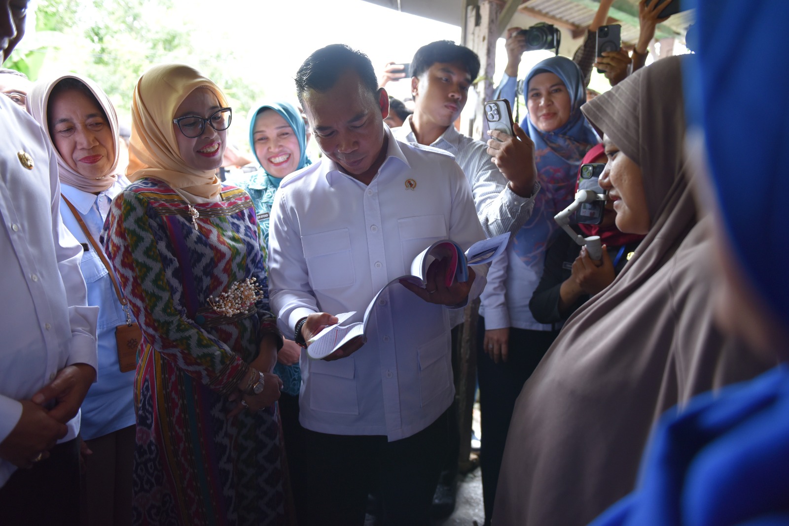 Menteri Kemendukbangga Dr. Wihaji kunjungan di Lamongan