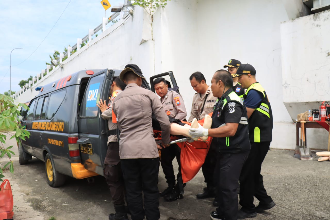 Polres Bojonegoro latihan penanganan tanggap darurat dan SAR