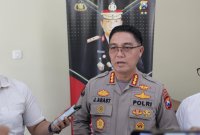 Kabid Humas Polda Jatim Kombespol Jules Abraham Abast 