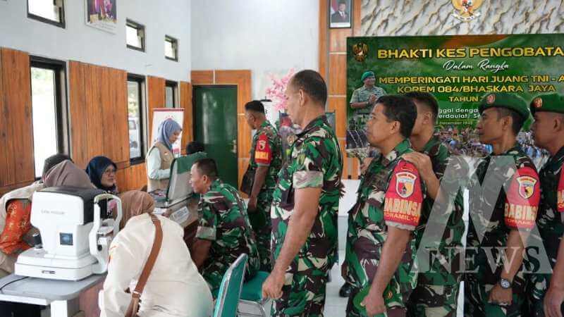 Korem 084/BJ gelar bakti kesehatan di Sidoarjo