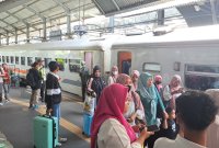 KAI Daop 8 Surabaya operasikan kereta tambahan