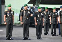 Danrem 084/BJ Brigjen TNI Danny Alkadrie ikuti upacara Hari Juang TNI AD di Kodam V/Brawijaya