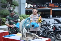 Kapolres Gresik AKBP Rovan Richard Mahenu