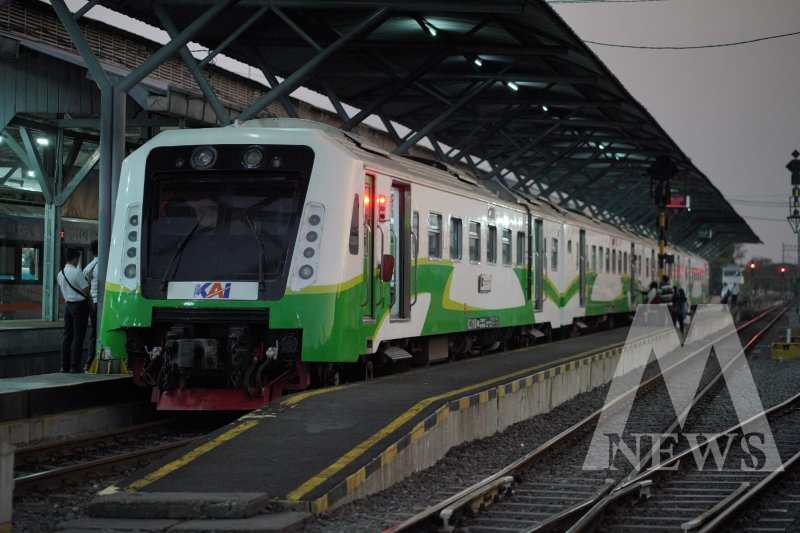KAI Commuter Layani angkutan Nataru 2025-2026