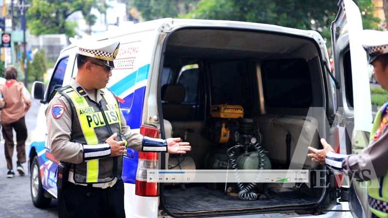 Satlantas Polres Gresik siagakan mobil kelingan aman saat nataru