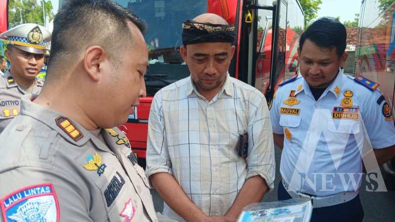 Ditlantas Polda Jatim Gelar Ramcheck di sejumlah PO bus