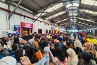 Pengguna KA di awal angkutan nataru