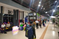 KAI Daop 8 layani pelanggan sejak awal Posko Nataru