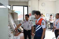Dirut KAI kunjungi stasiun Daop 8 pastikan layanan prima saat Nataru