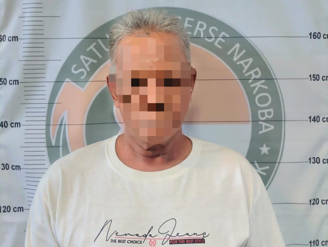 Tersangka diamankan Polisi beserta barang buktinya