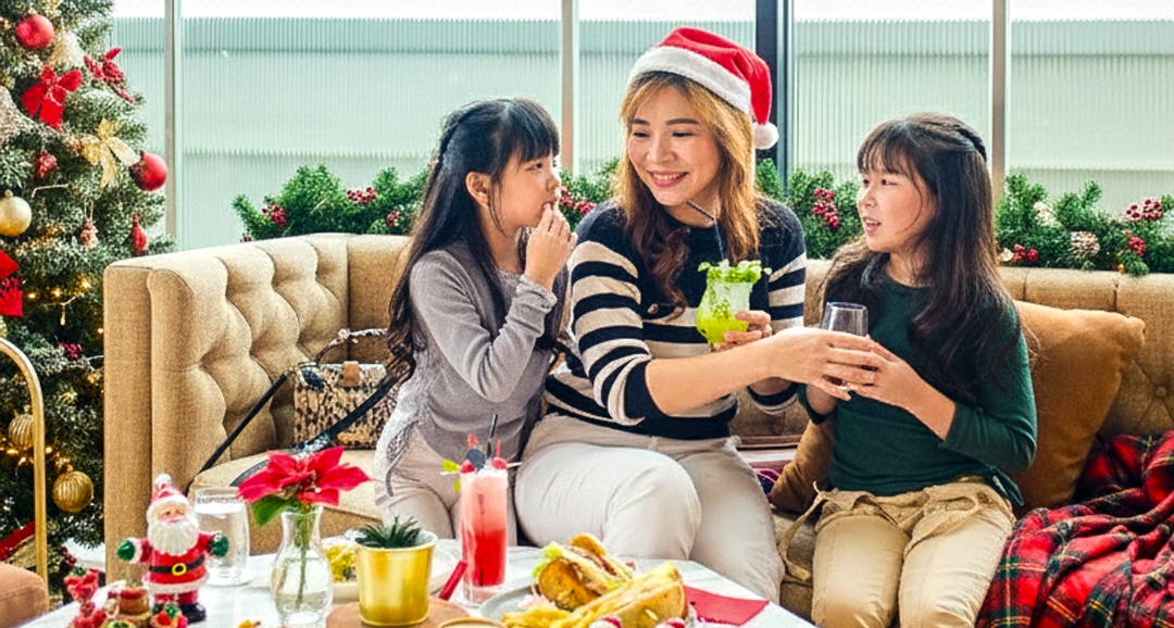 Whiz Luxe Hotel Spazio Surabaya sambut Natal Christmas Carnival Wonderland