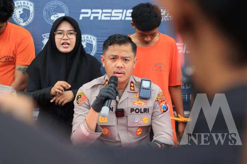 Kapolres Gresik AKBP Rovan Richard Mahenu