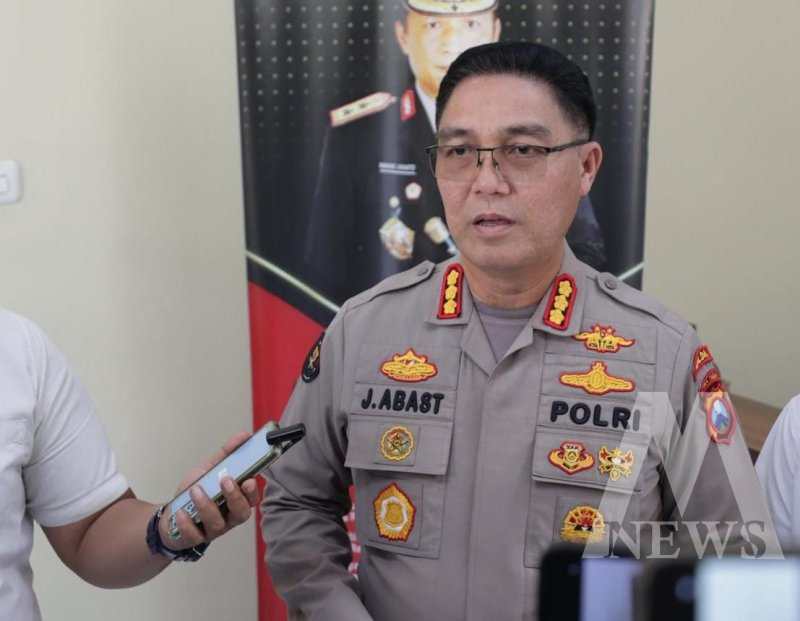 Kabid Humas Polda Jatim Kombespol Jules Abraham Abast