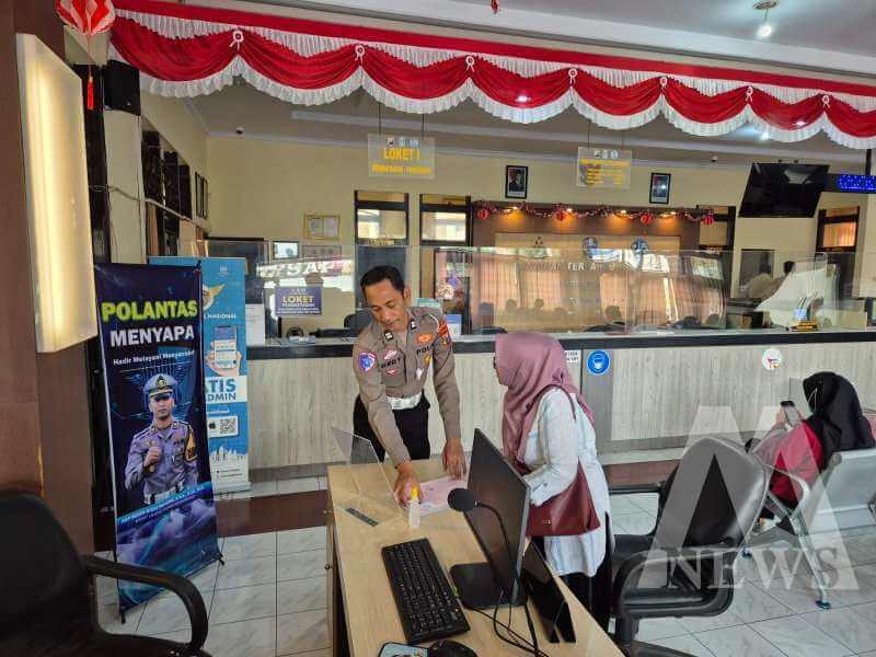 Satlantas Polres Bondowoso lakukan pelayanan publik
