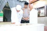 Kapolres Gresik AKBP Ramadhan Nasution saat Ziarah Wali