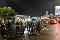 Wakapolres Jember Kompol Ferry Dharmawan pimpin patroli malam