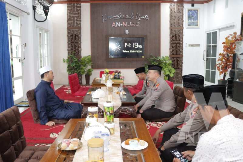 Kapolres Malang AKBP Muhammad Taat Resdi silaturahmi ke Ulama