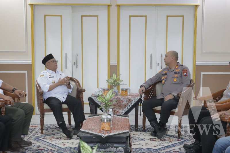Kapolres Blitar AKBP Rivanda Silaturahmi ke Forkopimda