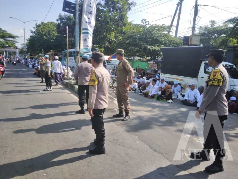 Polres Pelabuhan Tanjung Perak Surabaya lakukan pengamanan Haul Akbar