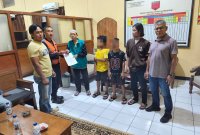Proses mediasi Polres Nganjuk dan PT KAI Daop 7 tuntaskan kasus pelemparan kaca KA