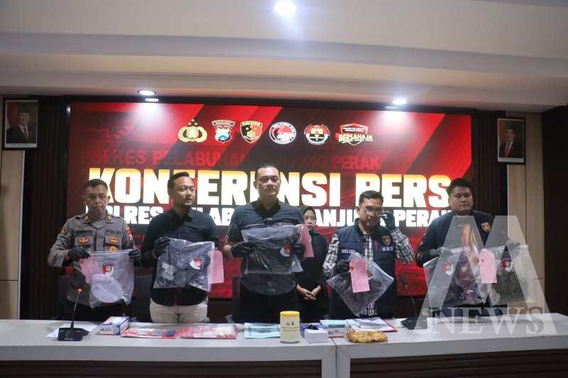 Satreskrim Polres Pelabuhan Tanjung Perak ungkap pembunuhan berdarah