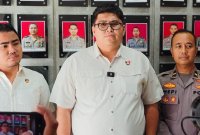 Kasatreskrim Polres Gresik AKP Arya Widjaya berikan keterangan