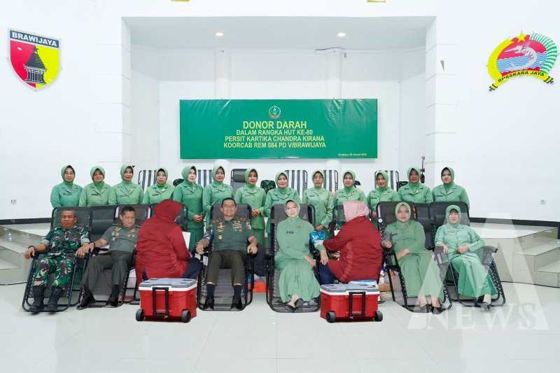 Persit KCK Koorcab Rem 084 PD V/Brawijaya gelar donor darah