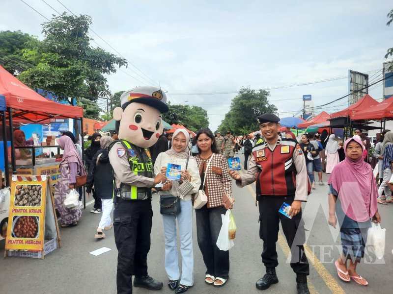 Satlantas Polres Situbondo sapa masyarakat di CFD