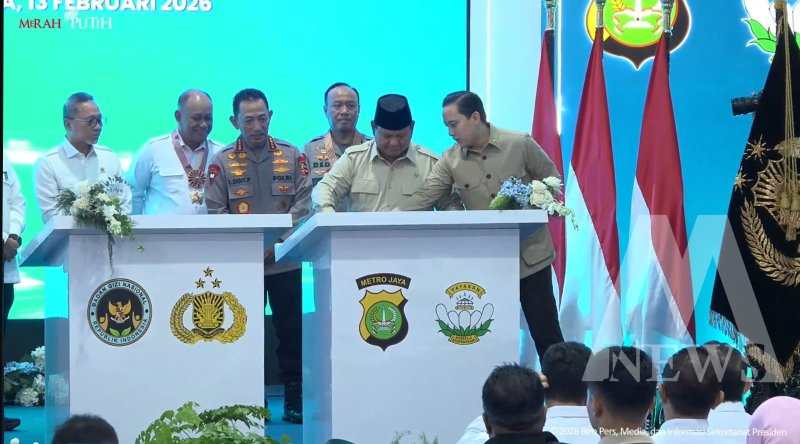 Presiden RI Prabowo Subianto resmikan gudang ketahanan pangan milik Polri