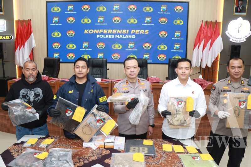 Kasatresmob Bareskrim Polri Kombes Pol Teuku Arsya Kadafi, Kasubdit Jatanras Ditreskrimum Polda Jatim AKBP Arbaridi Jumhur, Kapolres Malang AKBP Muhammad Taat Resdi