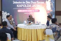 Kapolda Jatim Irjen Pol Drs. Nanang Avianto saat buka bersama