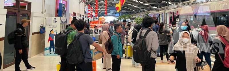 Pengguna KA jelang libur Imlek