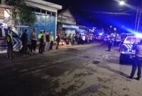 Polres Pelabuhan Tanjung Perak patroli antisipasi perang sarung