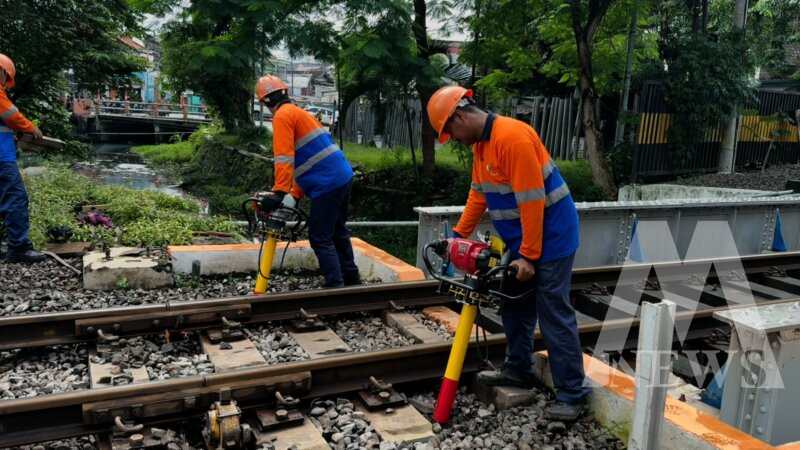 KAI Daop 8 Surabaya pastikan prasarana aman
