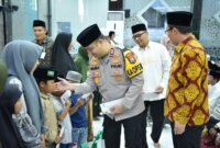Kapolres Gresik AKBP Ramadhan Nasution santuni anak yatim