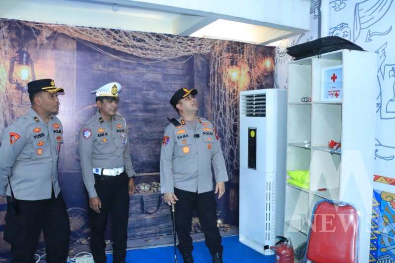 Kapolres Gresik AKBP Ramadhan Nasution cek pos pelayanan Bunder